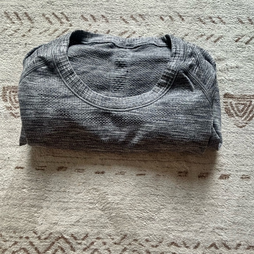 Lululemon Swiftly Tech - Picture 5 of 5